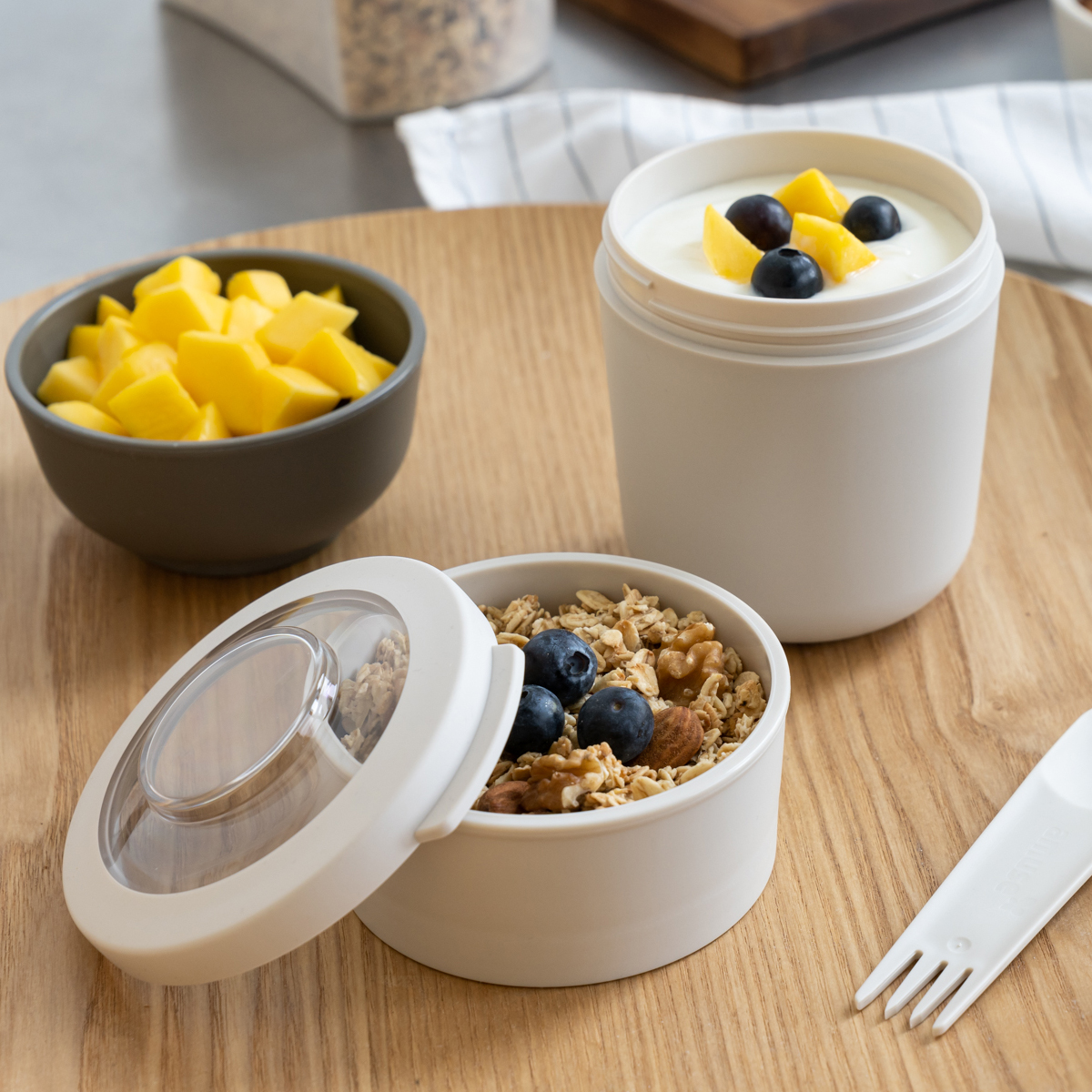 Tylla-Foodblow-duo-450ml-150ml-mood-12